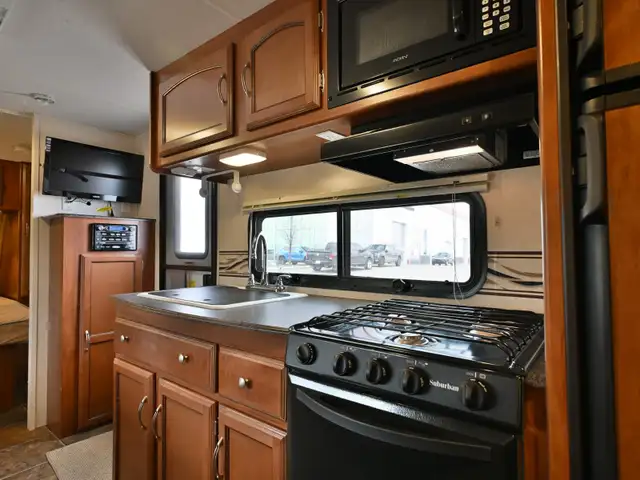 2014 Freedom Express 230BH in Travel Trailers & Campers in St. Albert - Image 15