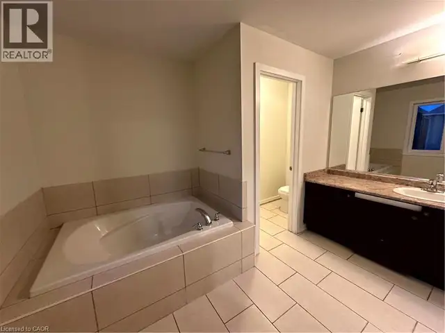 7 ABERCROMBIE Crescent Brampton, Ontario in Long Term Rentals in Mississauga / Peel Region - Image 30