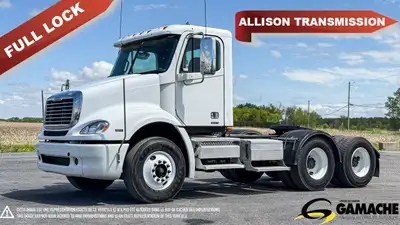 Heavy truck - # STOCK: C-35905 2009 FREIGHTLINER COLUMBIA CL112 CAMION DE VILLE 2009 FREIGHTLINER CO...