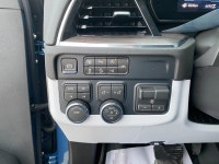 The 2026 Chevrolet Suburban Premier: A Masterpiece of Power, Comfort, and Advanced Safety for the Di... (image 8)