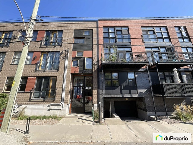 $425,000 - Condominium in Ville-Marie (downtown, old Mtl) — photo 1