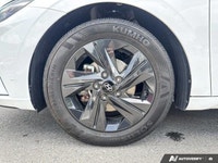 *2023 Hyundai Elantra Preferred | Atlas White | Heated Seats | CarPlay* Sleek, smart, and efficient,... (image 8)