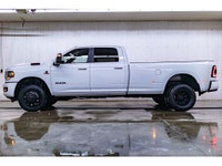 **ONE OWNER - ACCIDENT FREE** ORIGINAL FACTORY PRICE $100,030 212 KM This 2024 Ram 3500 4x4 Crew Cab... (image 2)