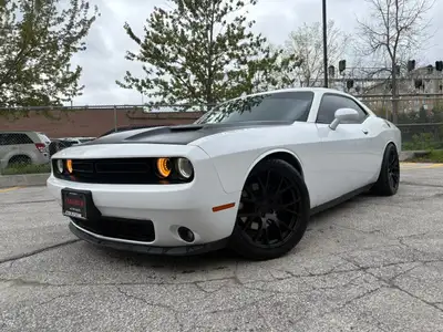 2019 DODGE CHALLENGER SXT PREMIUM PACKAGE BRIGHT WHITE ON BLACK LEATHER / GLOSS BLACK WHEELS WHEELS...