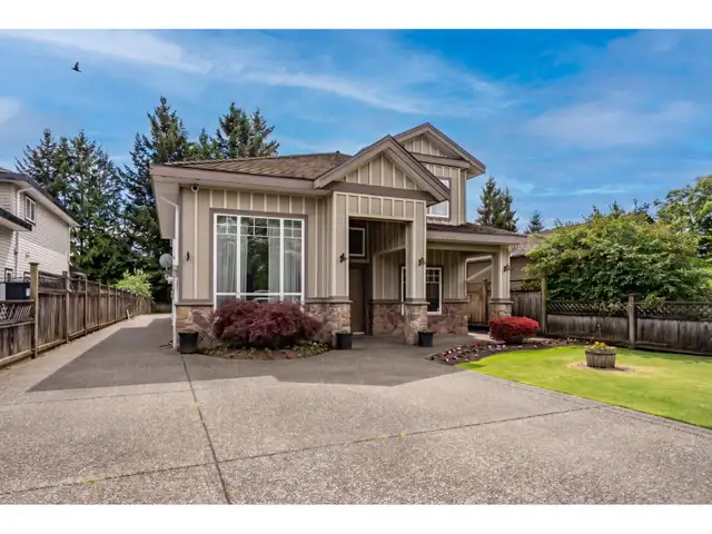 11632 82 AVENUE Delta, British Columbia in Houses for Sale in Richmond - Image 4