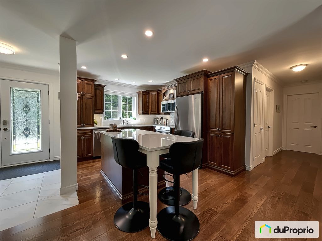 $775,000 - Bungalow for sale in Bolton-Est — photo 2