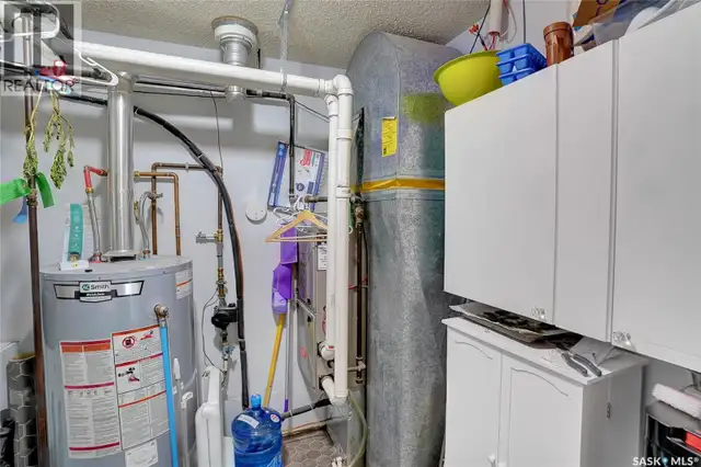 704 Leeville DRIVE Assiniboia, Saskatchewan in Houses for Sale in Moose Jaw - Image 33