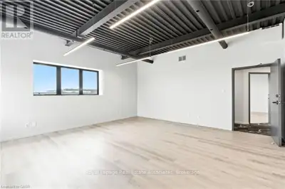 All-Inclusive Rent! Don't worry about utilities or TMI! This 343sq. ft. second floor boutique-style...