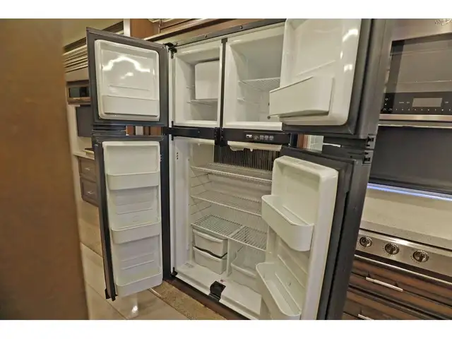 2020 Newmar Ventana 3407 Pusher Diesel 360HP, Classe A in RVs & Motorhomes in Laval / North Shore - Image 19