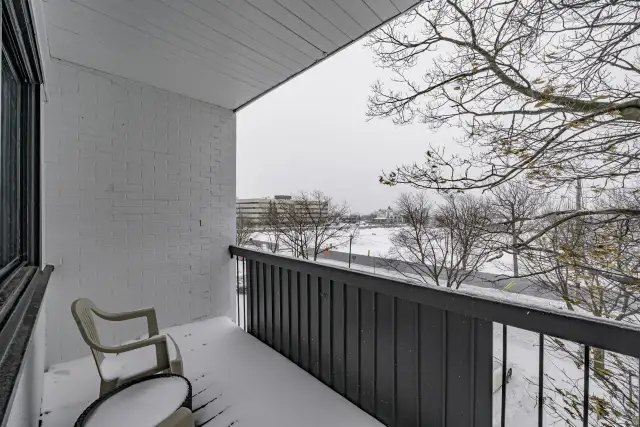 Loft à louer Sainte-Foy / Sillery août 2026 in Long Term Rentals in Lévis - Image 6