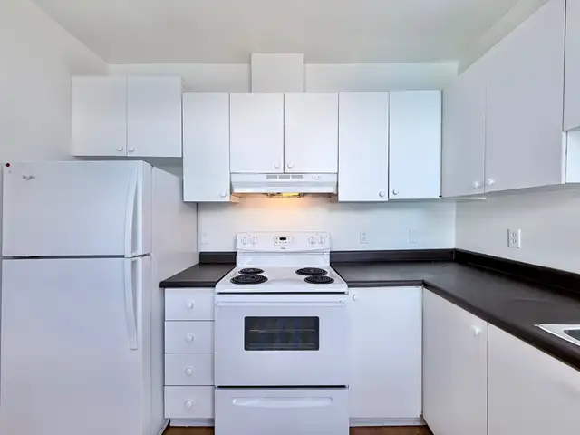 3 et demi - Hochelga - Électros inclus - Dispo maintenant! in Long Term Rentals in City of Montréal - Image 6