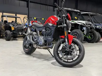 BLOWOUT PRICING - DEMO Price, plus freight, PDI, fees and taxes. Demo Credit Applied. 2025 Ducati Mo...