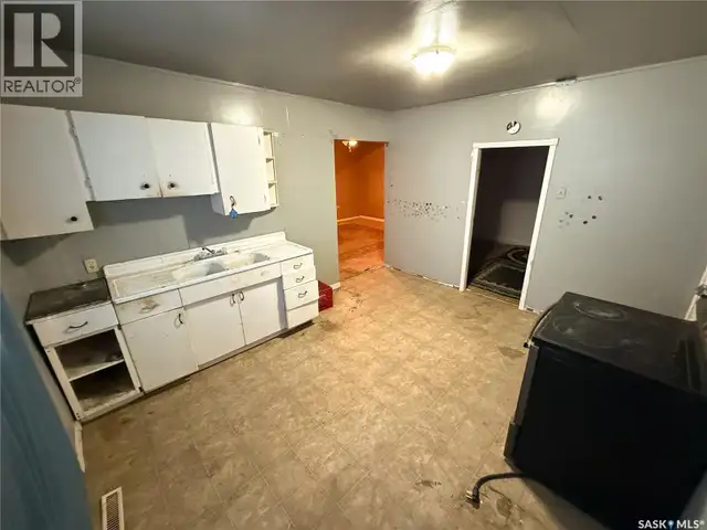 121 1st AVENUE W Shaunavon, Saskatchewan in Houses for Sale in Swift Current - Image 15