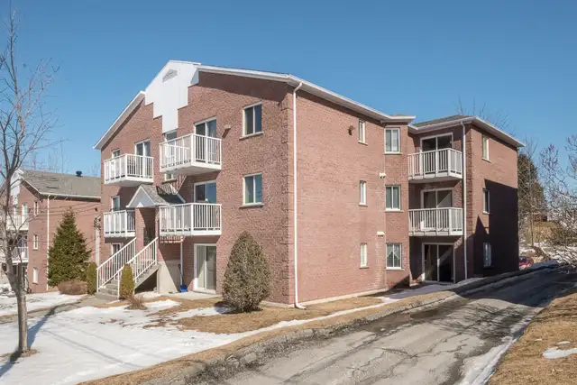 4 ½ - Situé tout près du CHUS (rue des Lys) in Long Term Rentals in Sherbrooke - Image 18