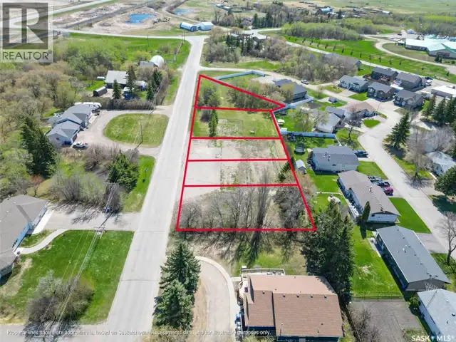1609 - 1617 Broadway AVENUE Moosomin, Saskatchewan in Land for Sale in Regina - Image 6
