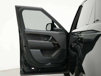 This 2023 Land Rover Range Rover Sport Dynamic SE P400 is a local Ontario vehicle with remaining man... (image 7)