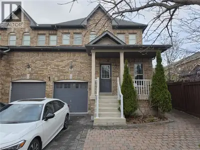 ****A rare and affordable all Inclusive opportunity in Milton's highly desirable Scott neighborhood,...