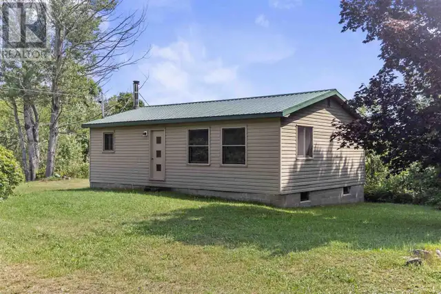 80 Chiblow Lake RD Iron Bridge, Ontario in Houses for Sale in Sault Ste. Marie - Image 4