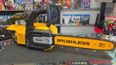 DEWALT 20V MAX 12-inch Chainsaw Kit 5.0 AH Battery, View more