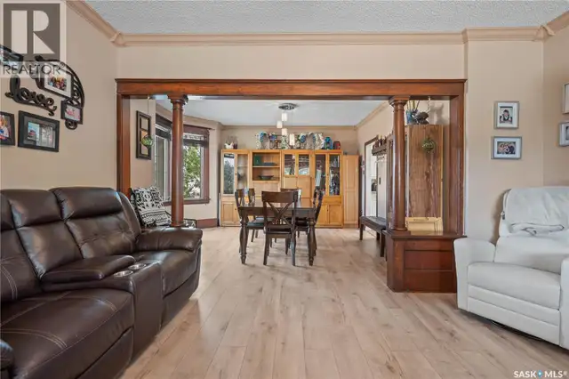 205 5th AVENUE E Gravelbourg, Saskatchewan in Houses for Sale in Moose Jaw - Image 8