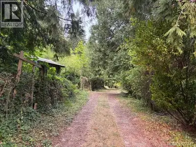 To Follow 1.6 Acres R-2 Suburban Residential Zoning. (id:24493) MLS® #1027747 The trademarks MLS®, M...