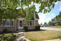 82 FINCH Drive Unit# 1 Sarnia, Ontario