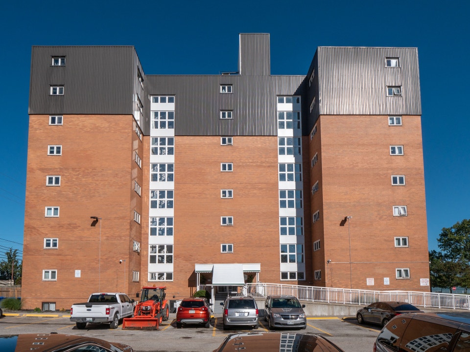 Buckingham Tower Apartments - 2 Bedroom, 1 Bath Apartment for Re 4