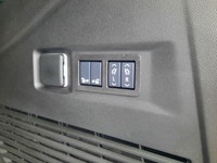 Engine: 6.2L ECOTEC3 V8 L/100Km City: 16.6 L/100Km Hwy: 13.0 Safety Equipment Hitch Guidance Teen Dr... (image 8)