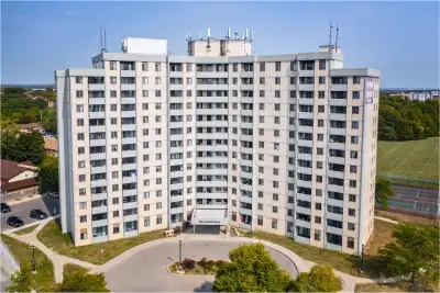 Livonia Apartments - 2 Bedroom available at 30 Livonia Place, Sc