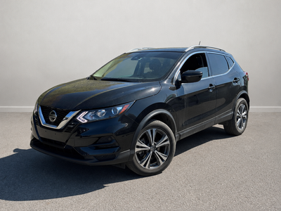 2022 NISSAN QASHQAI SV – SMART | VERSATILE | AWD CONFIDENCE This 2022 Nissan Qashqai SV delivers the...