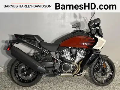 Base MSRP: $28,599 Standard Options Included: ABS Security System Laced Wheels Suspension Adaptive R...