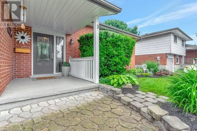 6 MEADOW Crescent Guelph, Ontario62868539254659122