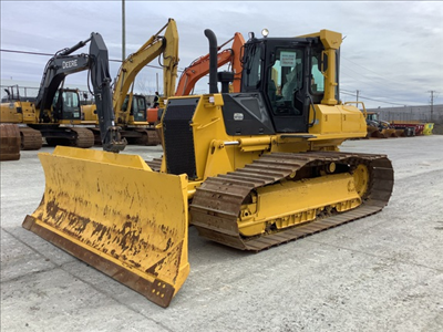 Hours: 7628 | Location: Brossard, QC, CA | Blades: 3.86 m (152 in.) Blade; Operators Station: Cab w/...