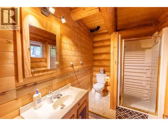 6425 BOULE YOUNG LAKE ROAD 70 Mile House, British Columbia in Houses for Sale in Kamloops - Image 14