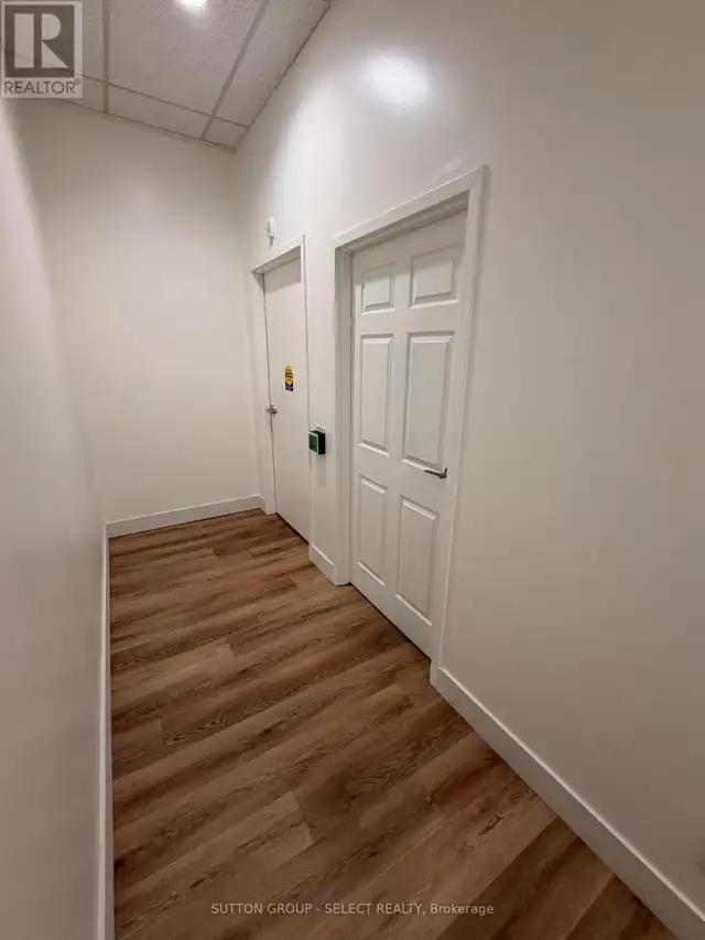 275 COLBORNE STREET London East (East K), Ontario in Commercial & Office Space for Rent in London - Image 8