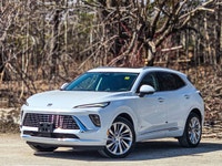 Turbocharged 2.0L I4 engine - All-wheel drive for Canadian conditions - Panoramic sunroof for a luxu... (image 1)