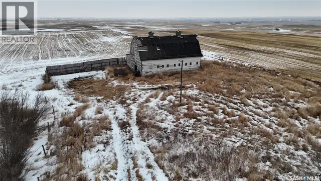 West Macrorie Farm Fertile Valley Rm No. 285, Saskatchewan in Land for Sale in Swift Current - Image 6