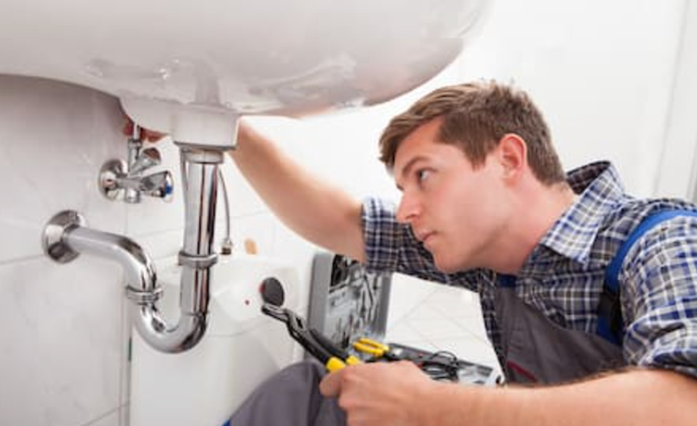 PLUMBER'S ASSISTANT WITH EXPERIENCE. FULL TIME  PERMANENT.527572093853378561