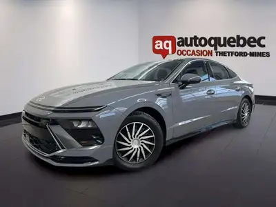 * HYUNDAI SONATA PREFERRED-TREND AWD 2025 - BAS KILOMÉTRAGE - TOIT PANORAMIQUE Une berline 2025 qui...