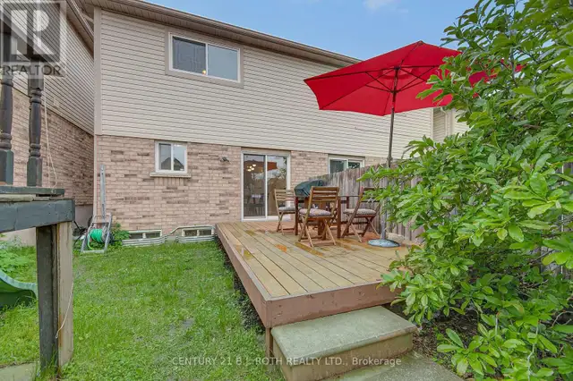 93 HAWTHORNE CRESCENT Barrie (Ardagh), Ontario63006663800963124