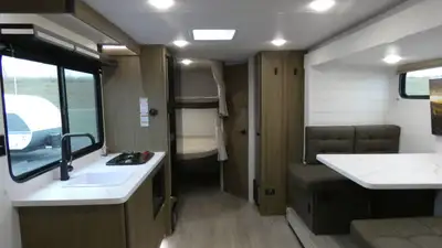 Salem FSX Travel Trailers Fully featured, light weight, and easy to tow, Salem FSX offers convenienc...