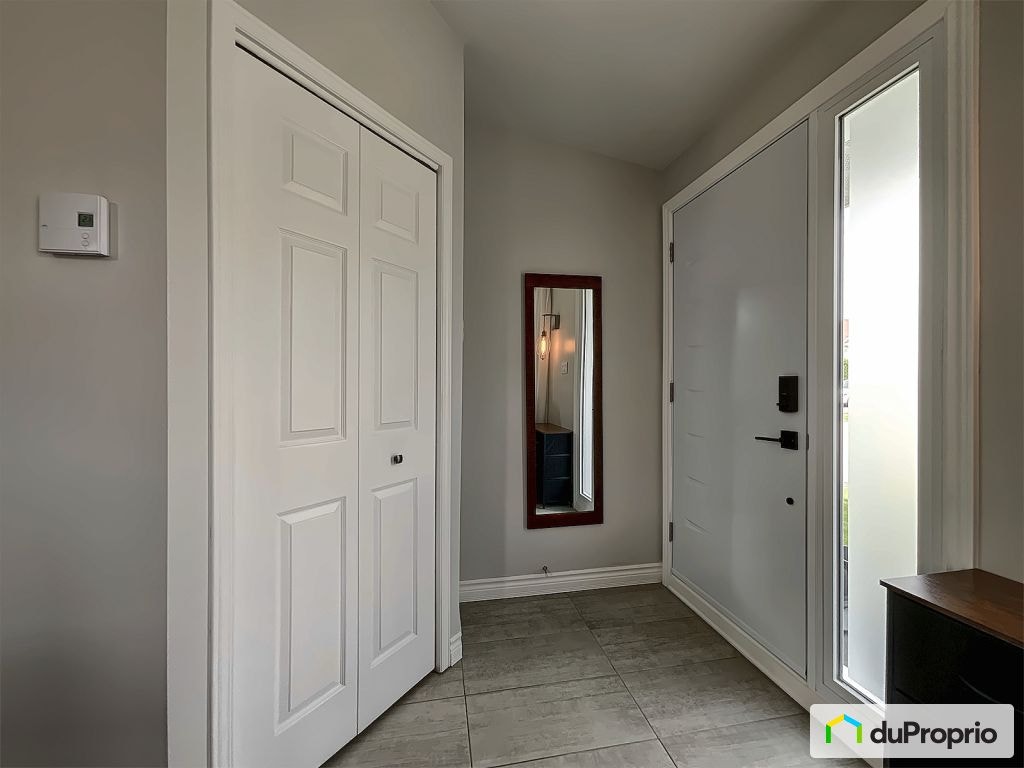 $499,990 - Split Level for sale in Beauport — photo 2