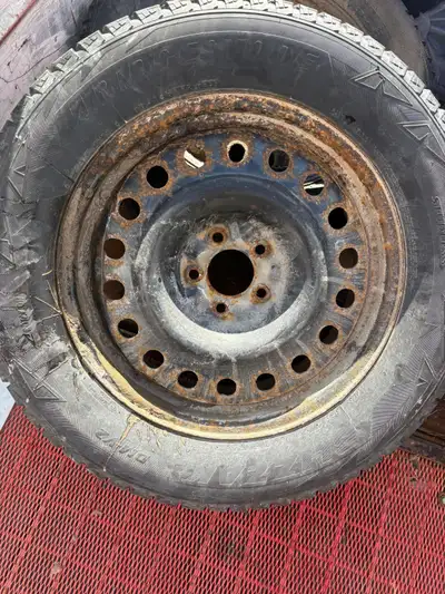 4 TIRES ON RIMS -245/60 R18