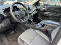 Double L Motors Ltd. For Sale: 2019 Ford Escape SE 4WD Reliable, Stylish, Ready for Adventure! Relia... (image 9)
