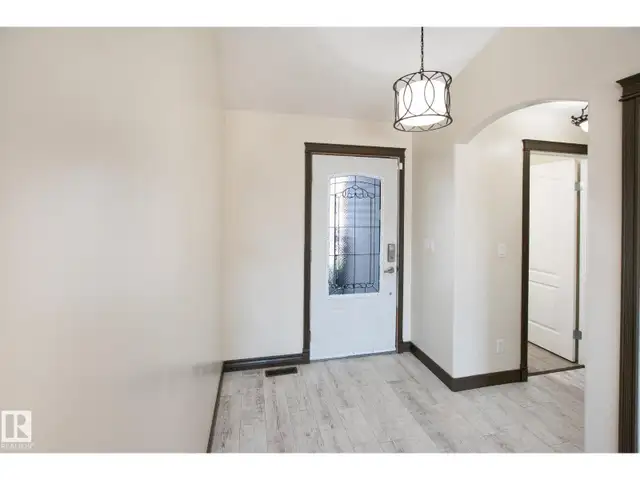 4403 39 ST Bonnyville Town, Alberta in Houses for Sale in Edmonton - Image 7