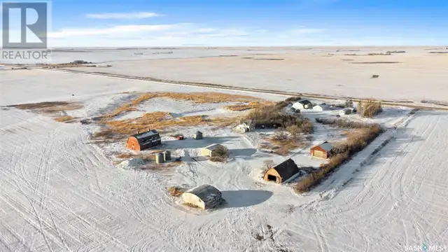 Bender Acreage Loreburn Rm No. 254, Saskatchewan in Houses for Sale in Moose Jaw - Image 10