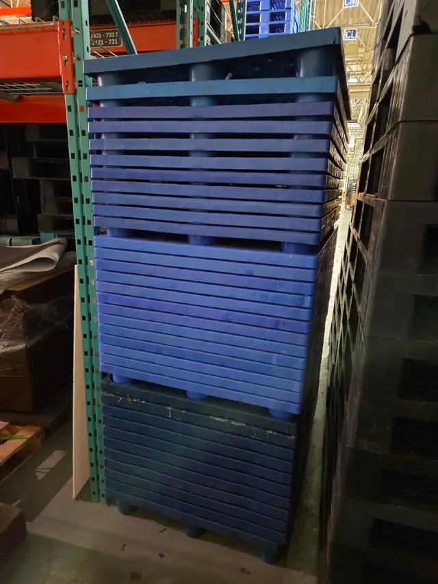 Good pallets for sale DRY Stored indoors 48x40 block / stringers in Tool Storage & Benches in Mississauga / Peel Region - Image 4
