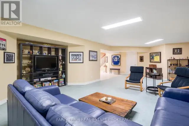 1037 ROCKCASTLE ROAD Gravenhurst (Morrison), Ontario in Houses for Sale in Muskoka - Image 30