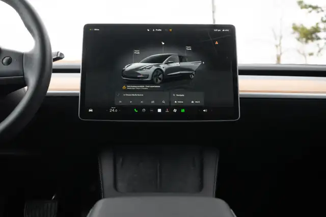 2023 Tesla Model 3591903187440783367