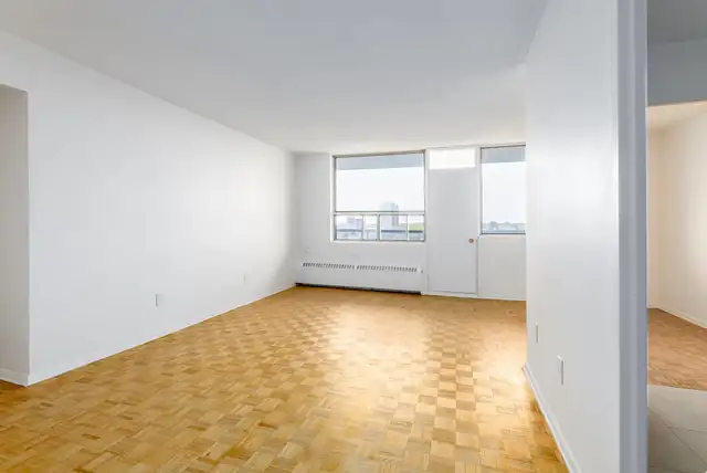 1 Bedroom Apartment for Rent - 30 High Street East in Long Term Rentals in Mississauga / Peel Region - Image 11